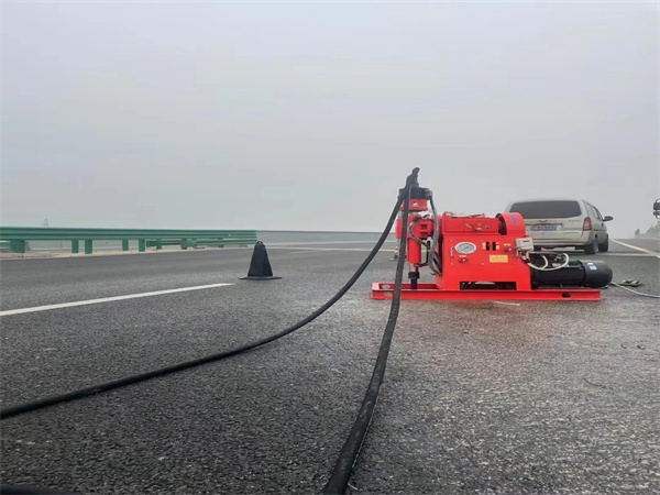 船营马路路基路面开裂下沉注浆加固灌浆